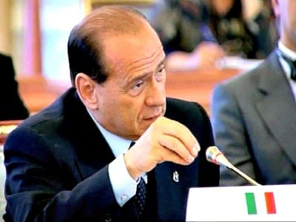Berlusconi – Servizi sociali in arrivo, scelta fra tre associazioni
