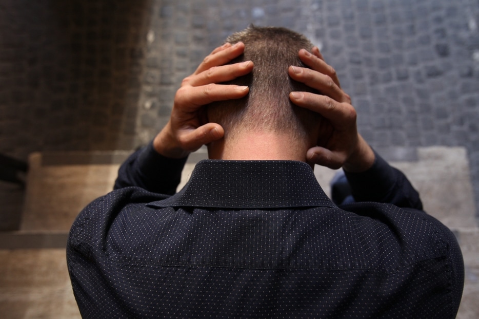 «Può Incontrare le Sue Figlie». Ma la Sentenza Viene Ignorata